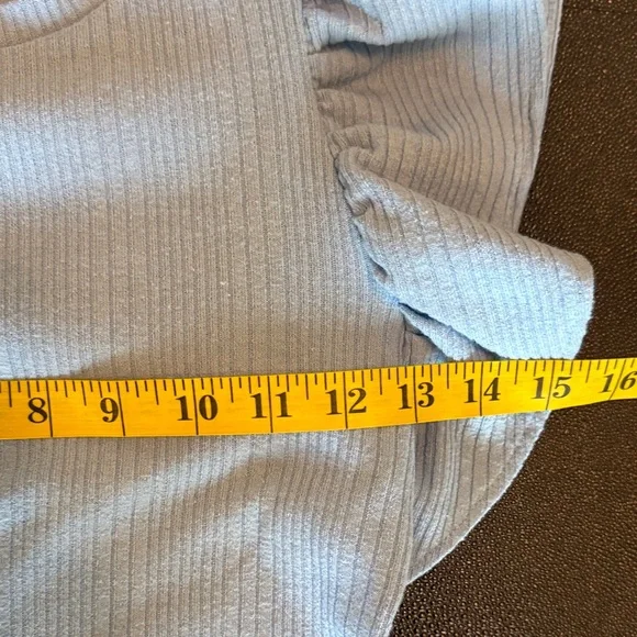 Zara Women’s Sky Blue Ruffle Sleeve Blouse size Small - Picture 3 of 4